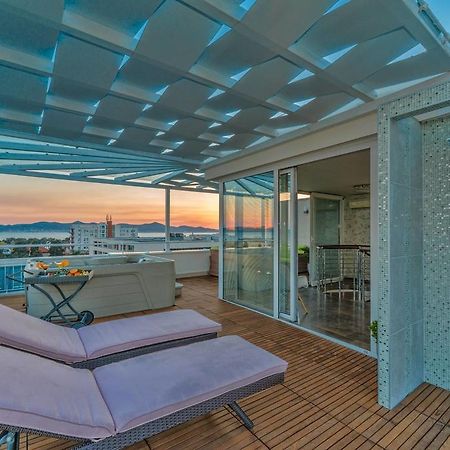 Sunset Penthouse Apartment With Jacuzzi And Seaview Zadar Exterior photo