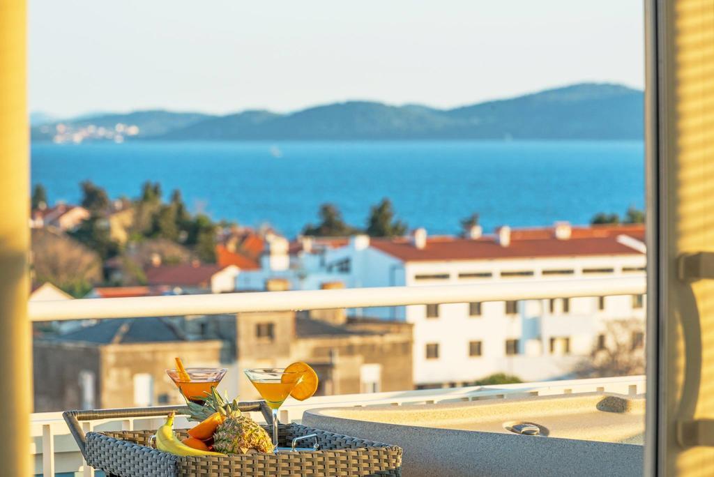 Sunset Penthouse Apartment With Jacuzzi And Seaview Zadar Exterior photo